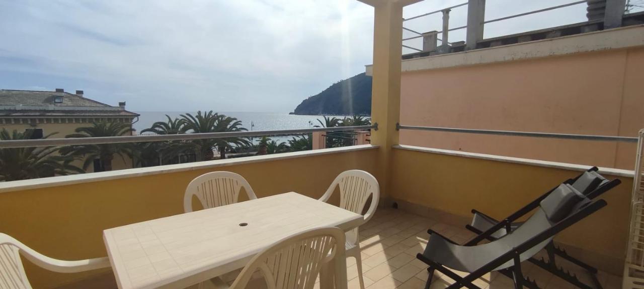 Monilia Apartments Moneglia Kültér fotó