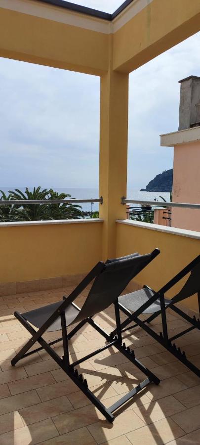 Monilia Apartments Moneglia Kültér fotó